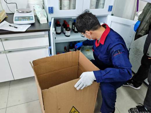 99dc4823e9e951444337e43856997984